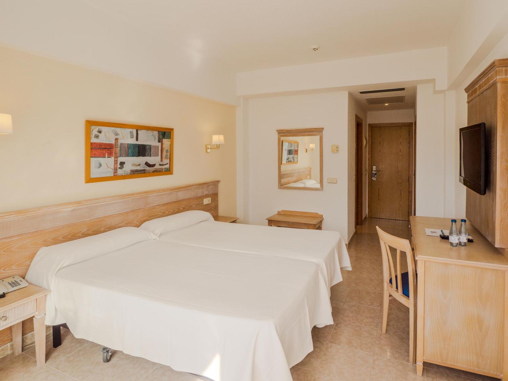 Hotel Santa Maria Playa Кала Миллор Экстерьер фото